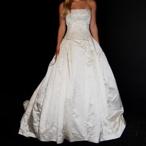 Reem Acra #9501